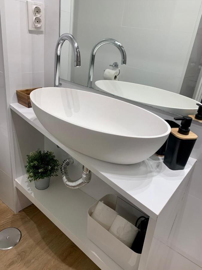 Ar Apartments - Central And Modern Apartment In Беналмадена Екстериор снимка