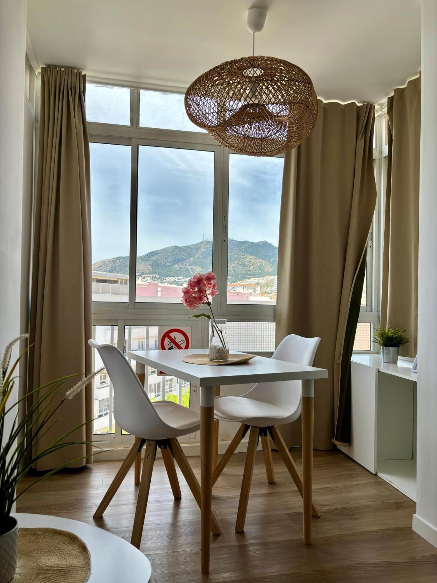 Ar Apartments - Central And Modern Apartment In Беналмадена Екстериор снимка
