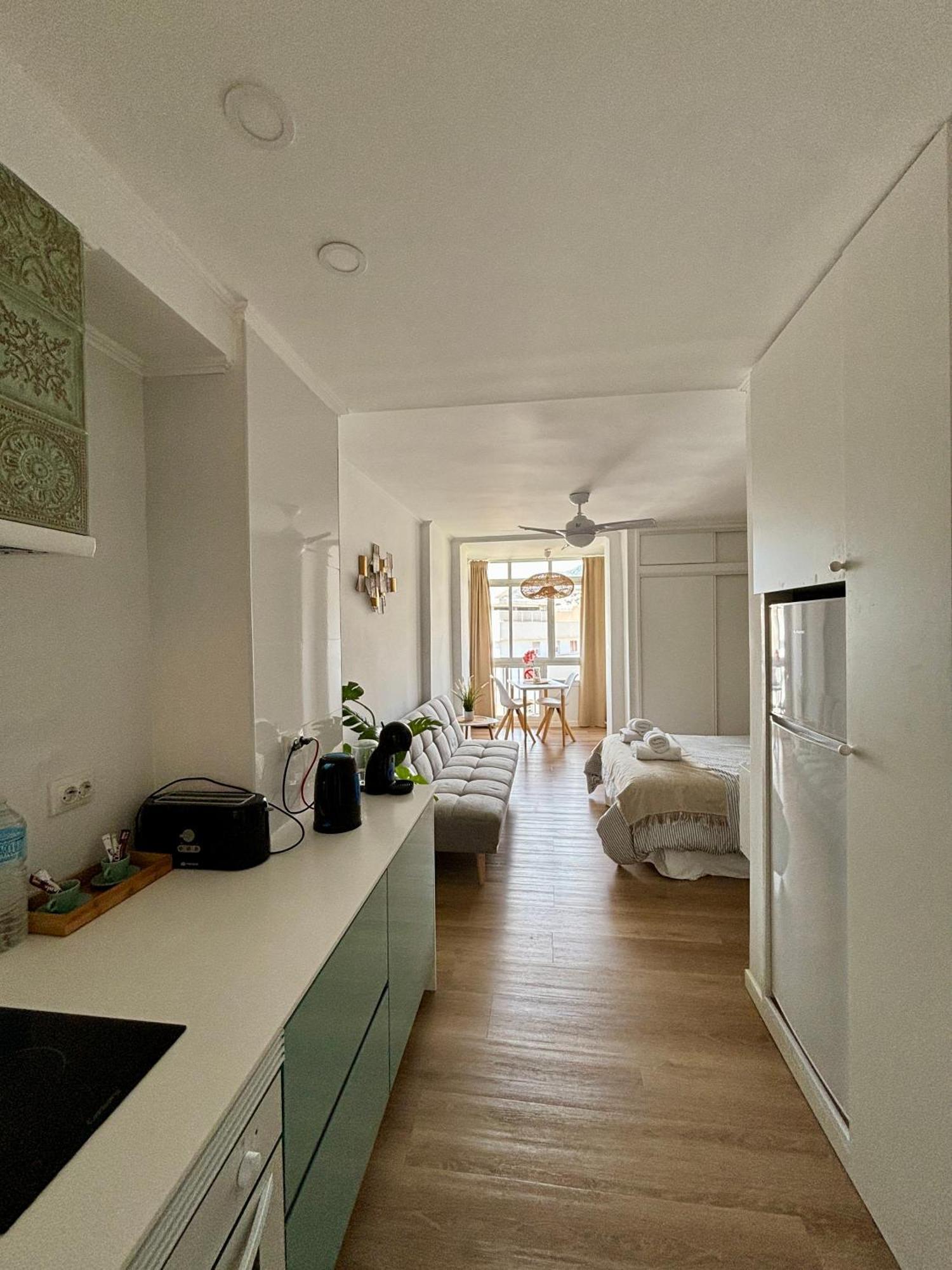 Ar Apartments - Central And Modern Apartment In Беналмадена Екстериор снимка