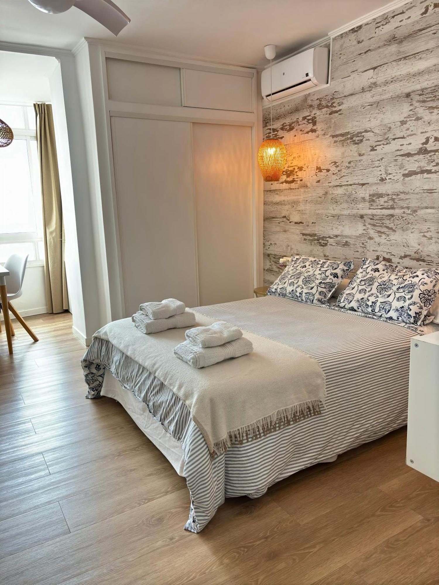 Ar Apartments - Central And Modern Apartment In Беналмадена Екстериор снимка