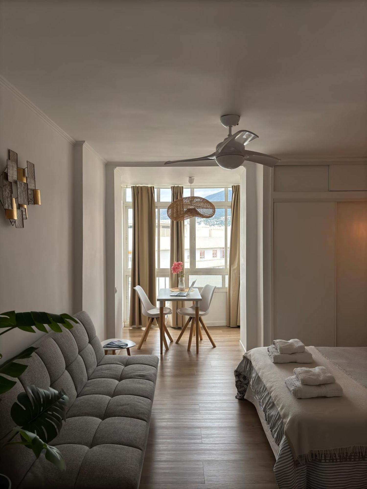 Ar Apartments - Central And Modern Apartment In Беналмадена Екстериор снимка